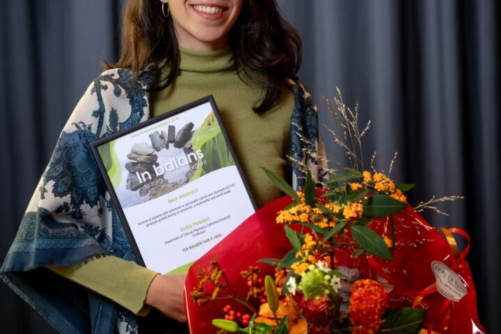 Sofía Peeters ontvangt Best Abstract-prijs tijdens jaarlijks NVZA-congres